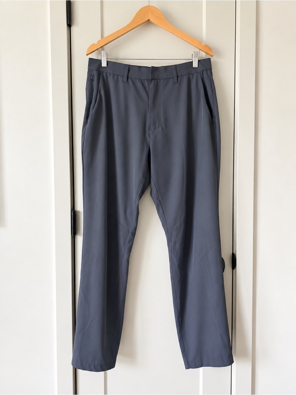 Fabletics Men’s The Only Pant 35x32 Storm Slate Gray Stretch Performance Pants
